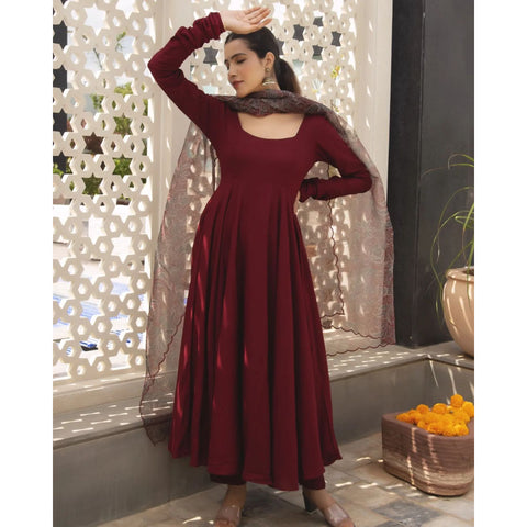 SPECIAL MAROON COLOUR PURE SOFT FOX GEORGETTE FULLY FLAIR GOWN,DUPPTA SET READY TO WEAR FULLY STTICHED